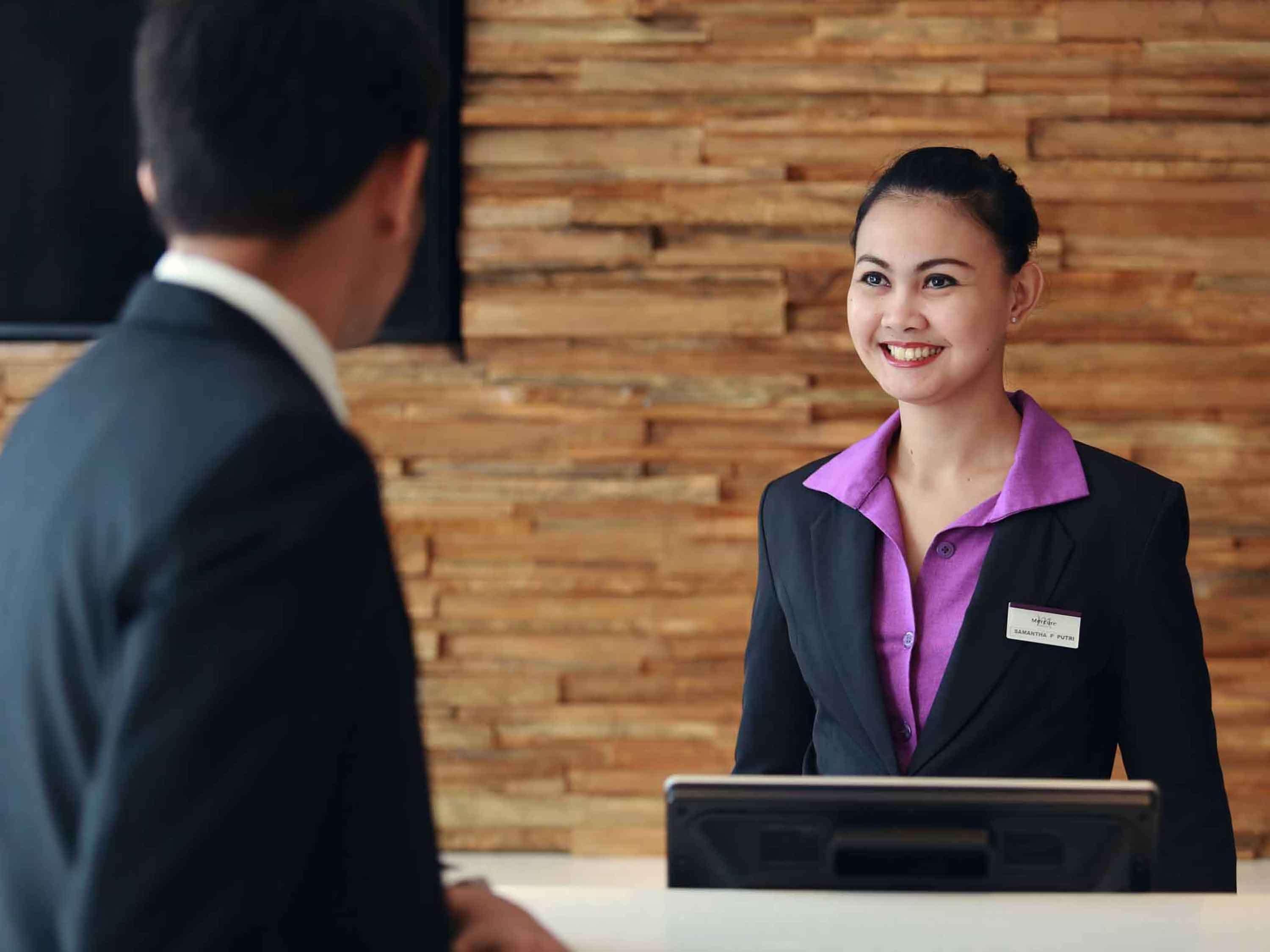 Mercure Jakarta Simatupang Esterno foto
