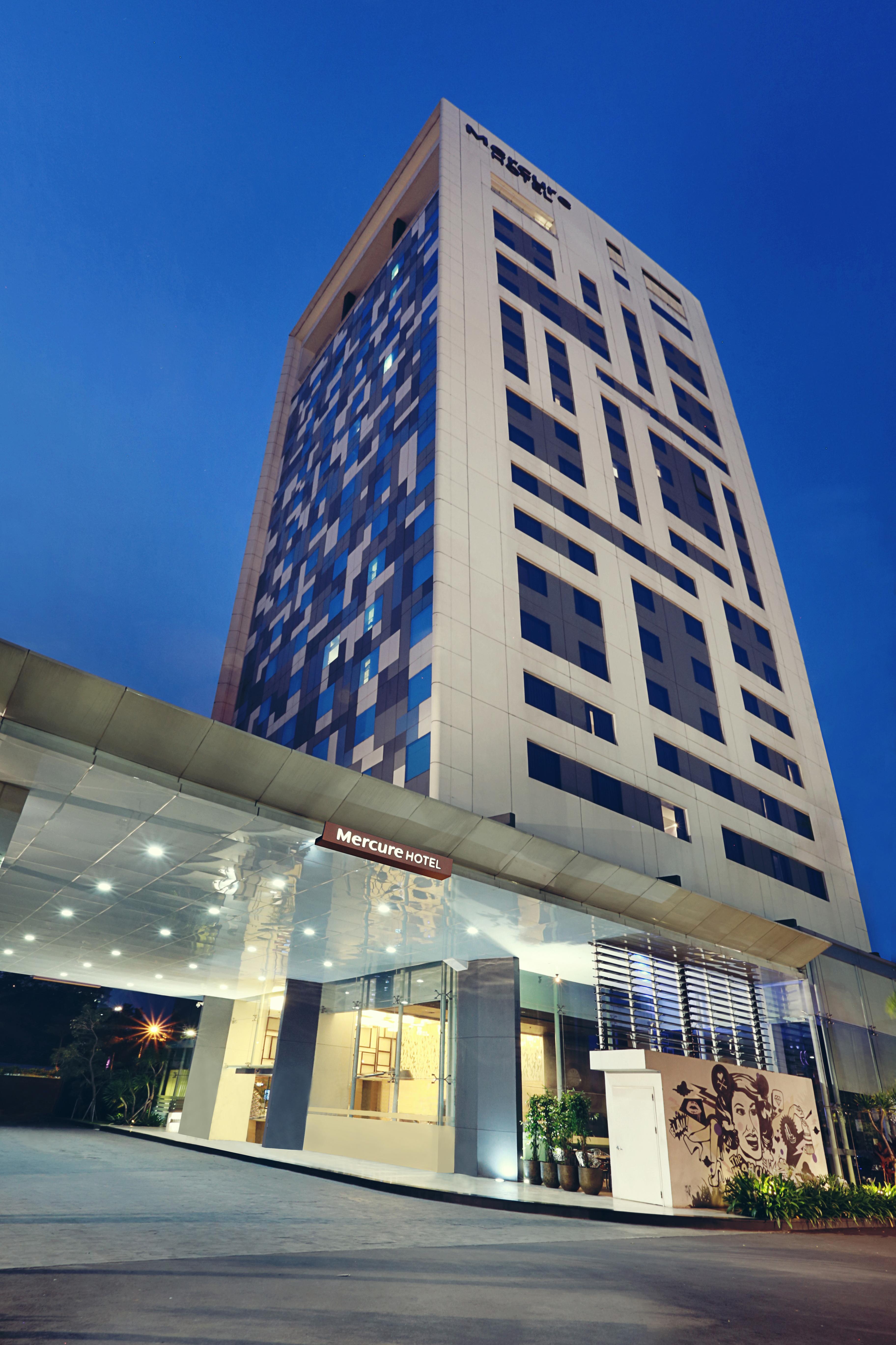Mercure Jakarta Simatupang Esterno foto