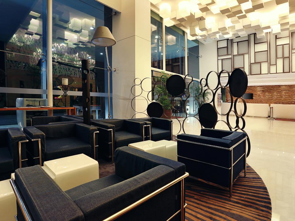 Mercure Jakarta Simatupang Esterno foto