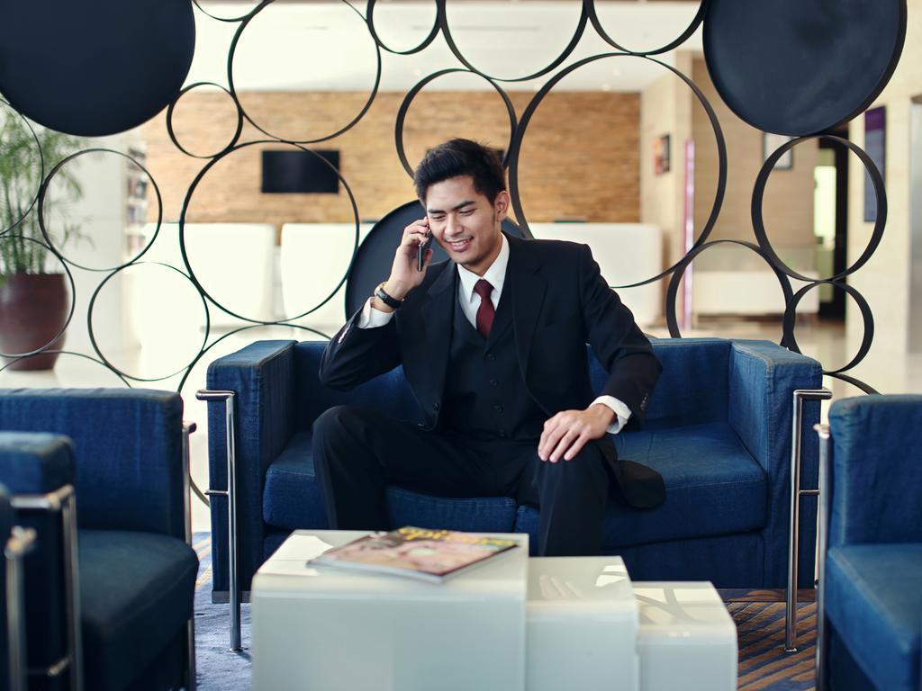 Mercure Jakarta Simatupang Esterno foto